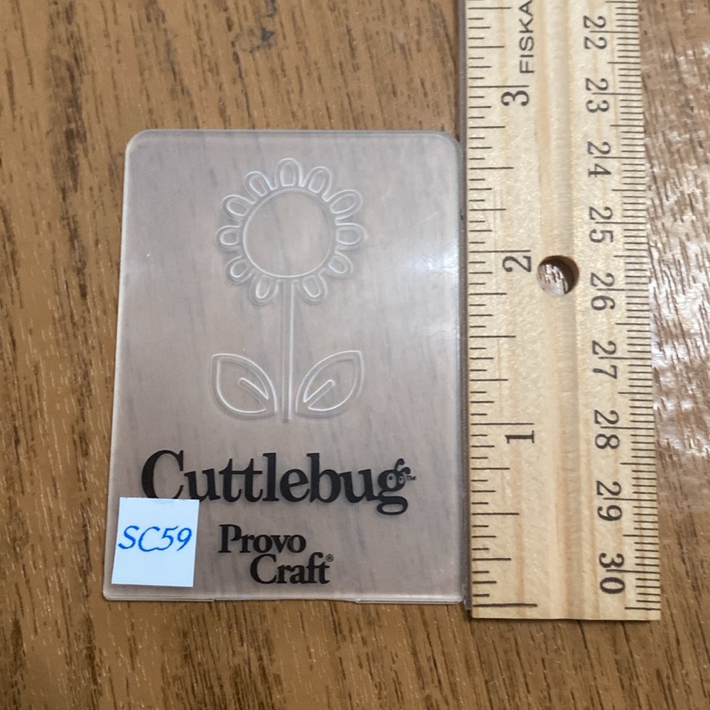 Cuttlebug Mini Embossing Folders-Flowers - Picture 5 of 6